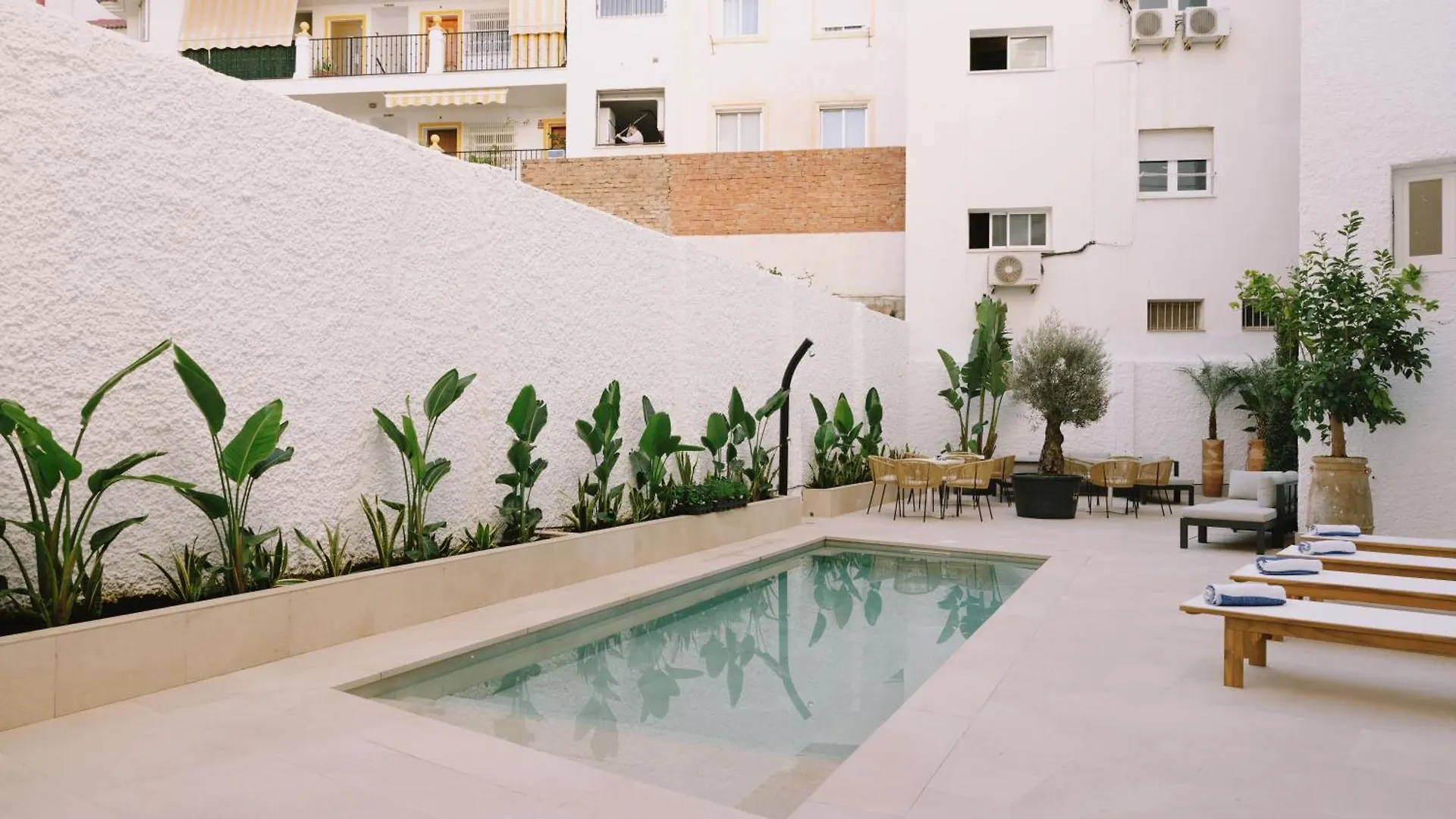 Apartamentos Buendia Suites - Torremolinos Centro