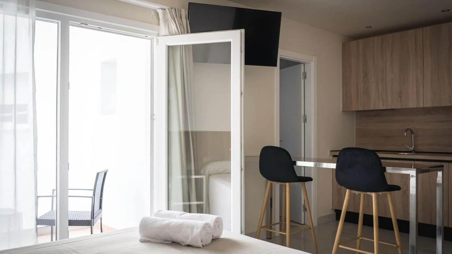 Apartamentos Buendia Suites - Torremolinos Centro 0*,  España